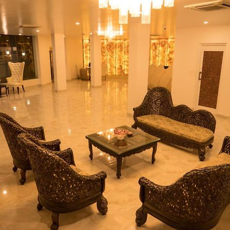 Hotel Blue Waves Jangli Ghat Екстер'єр фото