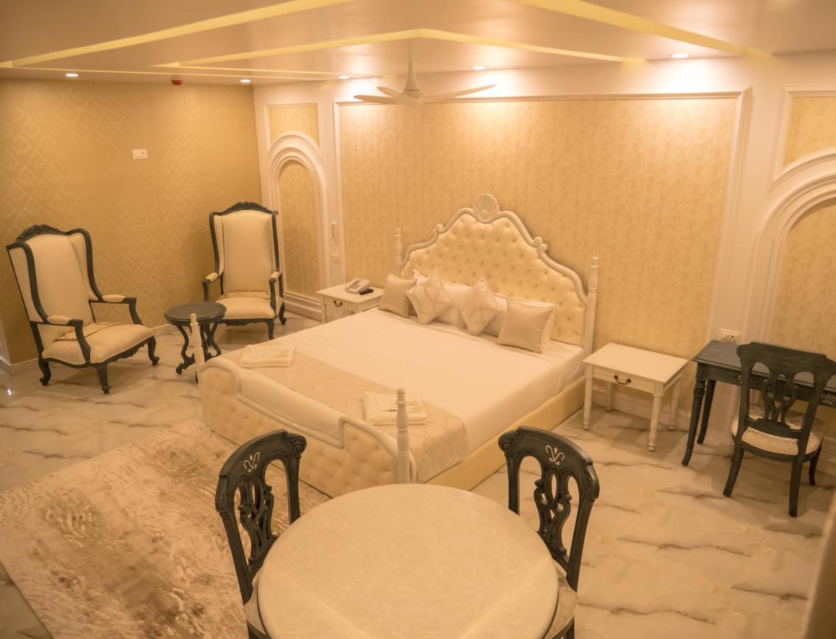 Hotel Blue Waves Jangli Ghat Екстер'єр фото